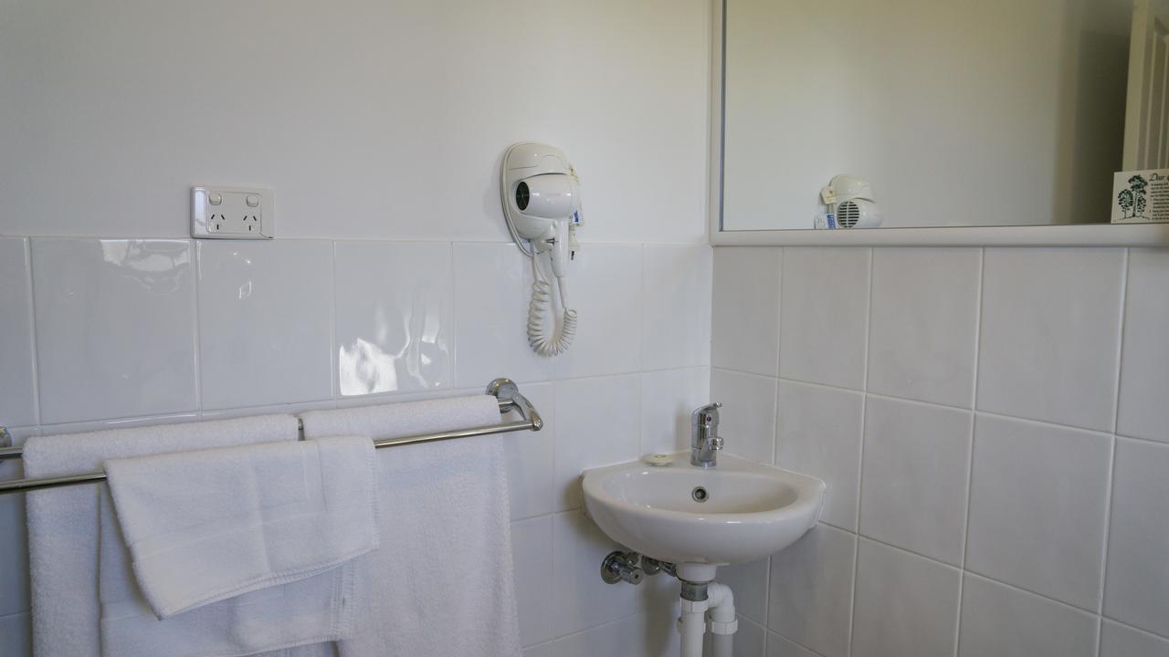 Tenterfield Tavern And Motor Inn Bagian luar foto